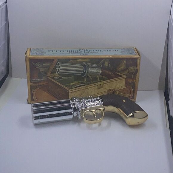 Avon Pepperbox Pistol 1850 Cologne Decator Bottle Shaped Like A Pistol - Picture 1 of 12
